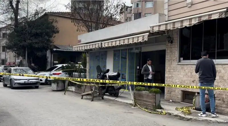 İstanbul'da Oto Tamircisi İş Yerinde Gizemli Cinayet: Sebepler Neler?