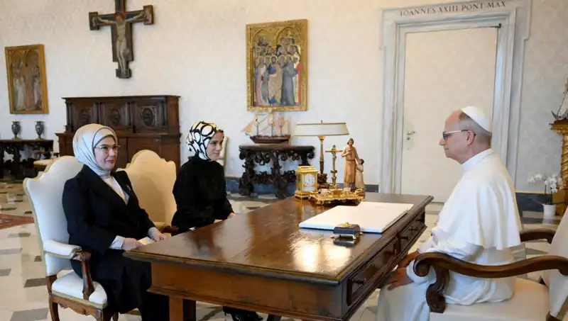 Emine Erdoğan, Papa Leo ile Gazze Üzerine Kritik Görüşme Gerçekleştirdi
