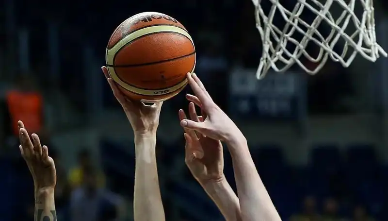 Kadın Basketbolunda Fenerbahçe-Beşiktaş Yarı Final Serisi Tüm Hızıyla Başlıyor