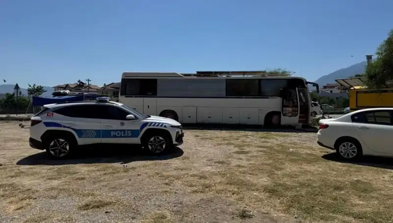 Fethiye'de Otobüs Yaşayan Şoförden Gelen Acı Haber Herkesi Üzdü