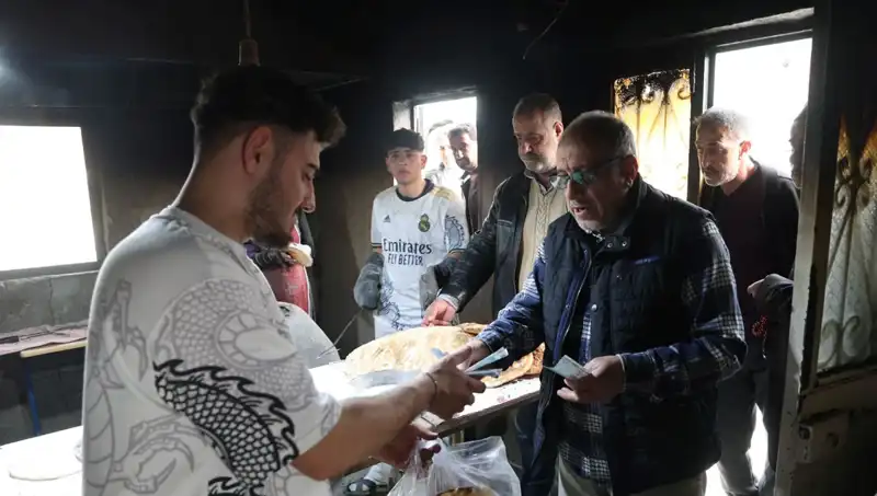 7 Kilometre Ekmek Yolculuğu: Saat 15.00'te Yoğunluk Başlıyor