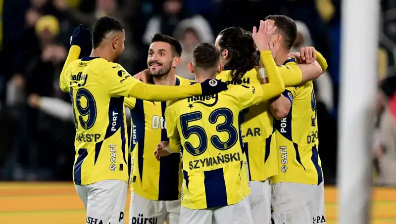 Kadıköy'de Büyük Mücadele: Takımlar Çampiyona İçin Kolları Sıvadı