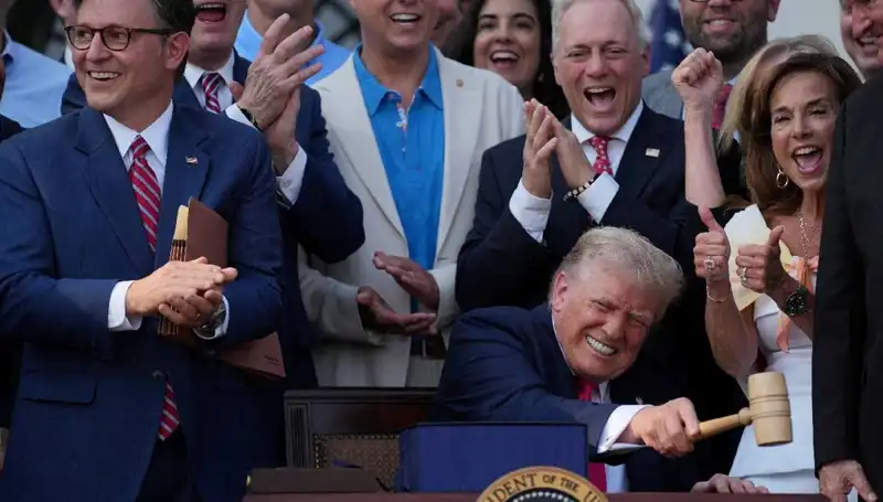 Trump, Yeni Ekonomik Reformu "Büyük, Güzel Yasa Tasarısı" ile Hayata Geçirdi
