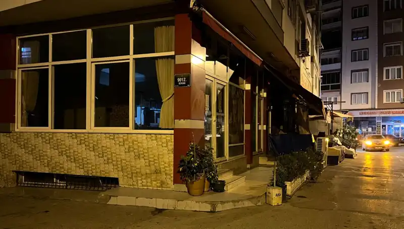 İzmir'de Kahvehaneye Gerçekleştirilen Silahlı Saldırıda Bir Kişi Hayatını Kaybetti