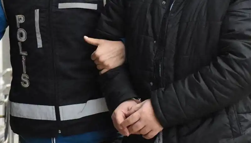 FETÖ İle Mücadelede Yeni Gelişmeler: Emniyet ve TSK'da Operasyonlar Başlatıldı