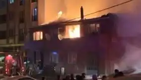Gaziosmanpaşa'da Yangın Paniği: İki Bina Alev Alev Yandı!
