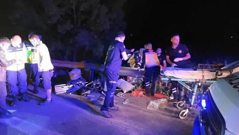 Dikkatsizliğin Kurbanı: Minibüsten Savrulan Yolcuların Dramı