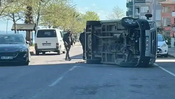 Otomobile Çarpan Araç Kaza Yaptı: Olay Yerinde Gelişmeler