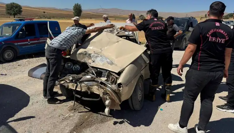 Kahramanmaraş'ta Feci Kaza: Kamyonet ile Otomobil Çarpıştı, Bir Kişi Hayatını Kaybetti