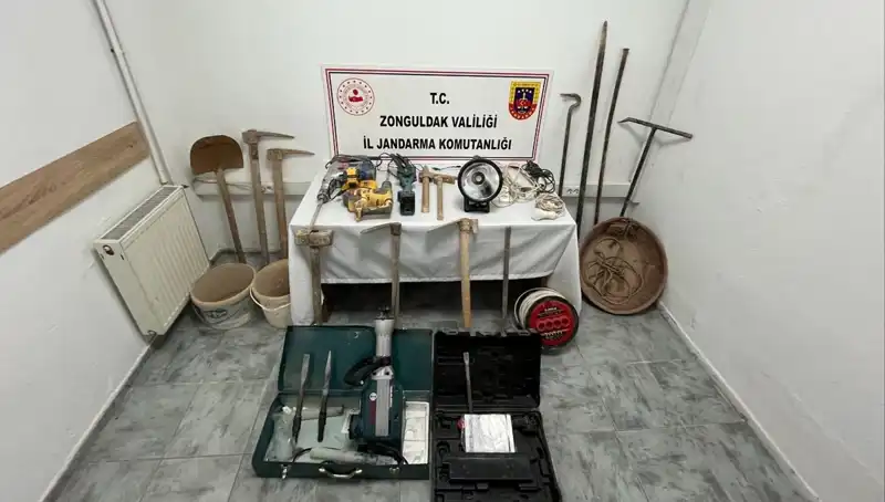 Çaycuma'da Kaçak Kazı Operasyonu: 5 Kişi Gözaltında!