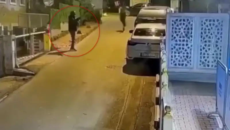 Irak Başkonsolosluğu'na Saldırı Anları Güvenlik Kamerasında Görüntülendi