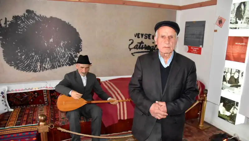 Aşık Veysel'in Gizemli Hayatı ve Unutulmaz Sözleri