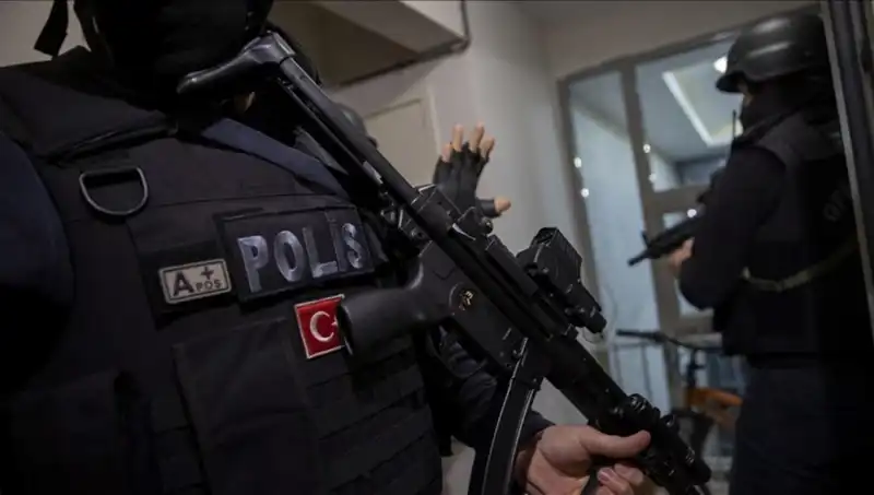 DAEŞ'e Yönelik 17 İl Genelinde Yapılan Büyük Operasyonda 89 Şüpheli Yakalandı