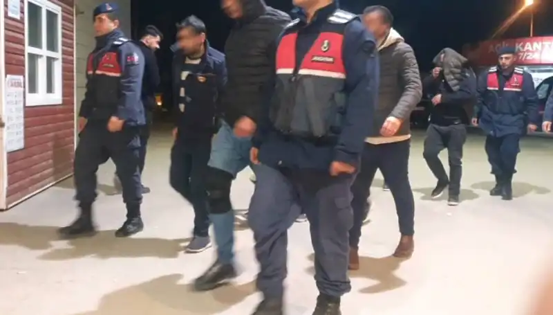 Uyuşturucu Partisine Baskın: Bağ Evinde Şok Gelişmeler
