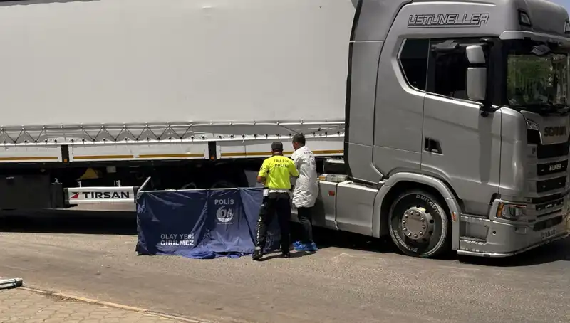 Gaziantep'te Faciaya Neden Olan TIR Kazası: İki Can Kaybı
