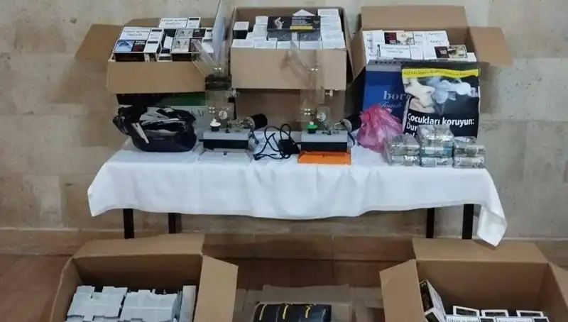 Binlerce Makaron İle Yeni Bir Kaçakçılık Ağı Çökerildi