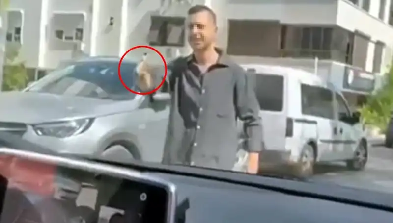 Kadınlara Trafikte Silah Doğrultan Sürücüye Şok Ceza Geldi!