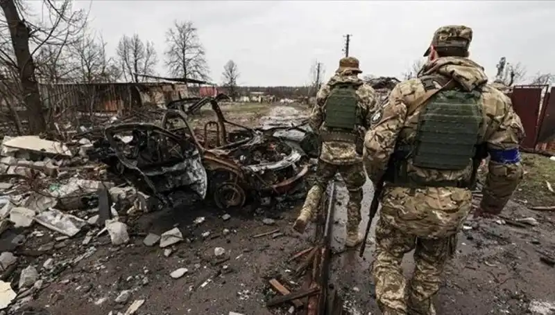 Rusya, Luhansk'ta Askeri Hakimiyetini Tamamen Kurdu!