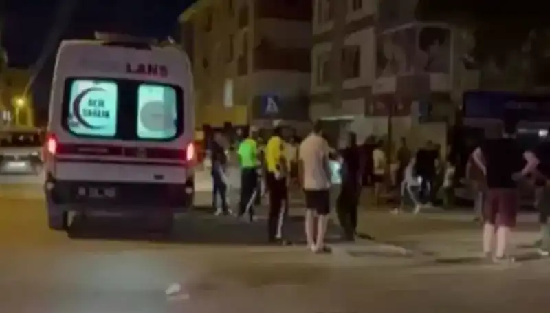 Alkollü Sürücü, Tartıştığı Yayaları Kamyonetle Ezerek Facia Yarattı