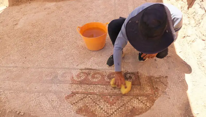 Mardin’de 1500 Yıllık Mozaik Keşfi: Tarihin Dört Bin Yılına Tanıklık Ediyor!
