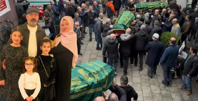Rize’de Üçüz Kız Kardeşlere Duygusal Veda ve Zihinleri Saran Anılar
