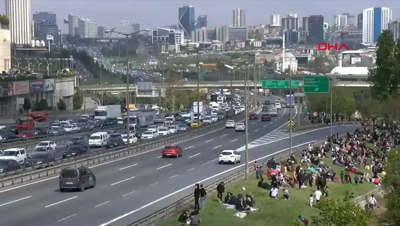Deprem Sonrası Trafikte Yoğunluk: Artış Yüzde 56’ya Ulaştı!