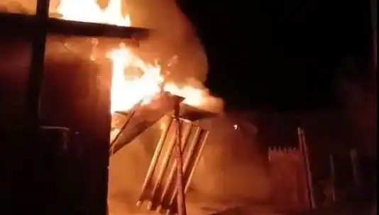 Karabük'te Korkunç Yangın: İki Ev Kül Oldu, Sebebi Ne?