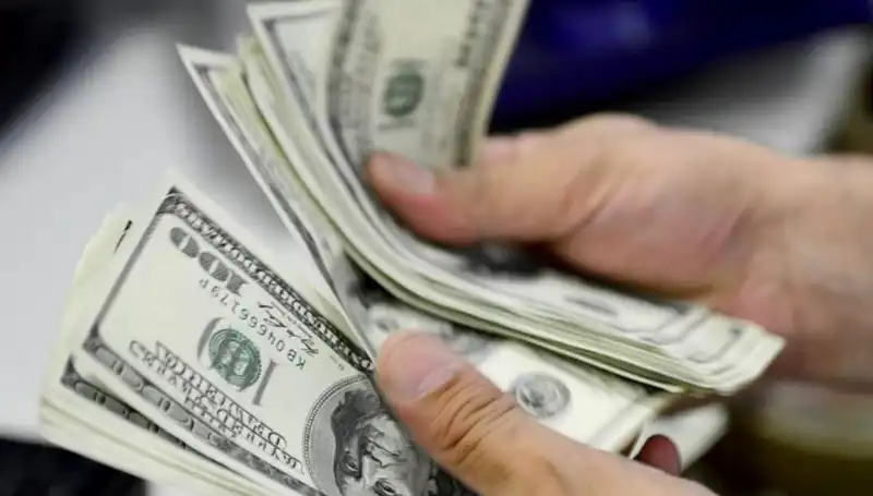 Dolar Kuru ve Euro Fiyatları Dün Nasıl Şekillendi?