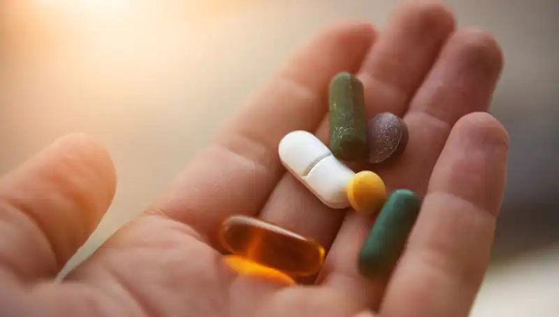 ABD'li Doktorun Uyarısı: Asla Almamanız Gereken 3 Vitamin Takviyesi