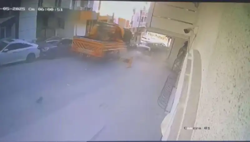 Kontrolden Çıkan Vinç 23 Araca Çarparak Felakete Yol Açtı!