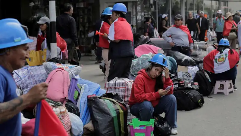 Peru'daki Madenciler Sokaklara Taşındı: Protesto ve Talepler Büyüyor