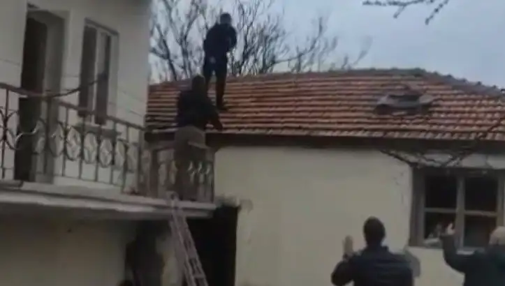 Çatıda Yakaladığı Şüpheli, 10 Yıl Hapis Yattığını Açıkladı