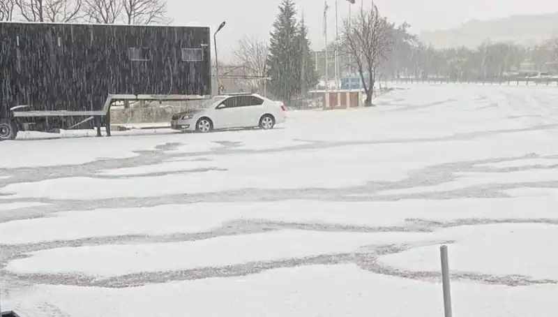 Tekirdağ’da Ceviz Büyüklüğünde Dolu Yağışı Hayatı Olumsuz Etkiledi