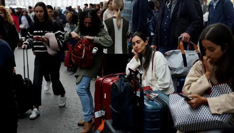 İspanya'da Kablo Hırsızlığı Kaosu: Tren Yolcuları Mahsur Kaldı