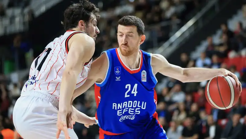 Anadolu Efes, Euroleague'de Şampiyonluk İçin Kritik Maçta Sahne Alıyor