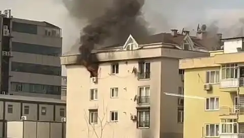 Mecidiyeköy'de Dört Katlı Binada Yangın Paniği: Sakıncalı Durumlar Yaşandı!