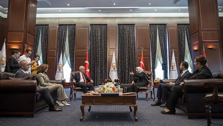 AK Parti’nin Bayramlaşma Programı Açıklandı: CHP Neden Davet Edilmedi?
