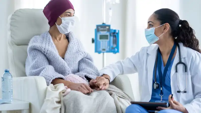Uzman Doktor Açıklıyor: Görmezden Gelinen 5 Kanser Belirtisi
