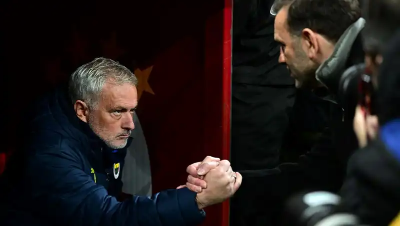 İstanbul Derbisi'nde Mourinho ve Buruk’un 3. Randevusu: Kim Galip Gelecek?