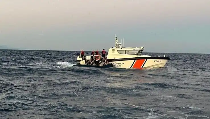 Ayvacık Açıklarında 17 Göçmenin Yakalanması: Ciddi Bir Durum Analizi