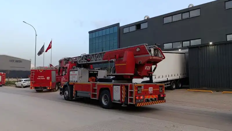 İnegöl’de Fabrika Yangını: Şehirde Panik Yaran Olayın Detayları