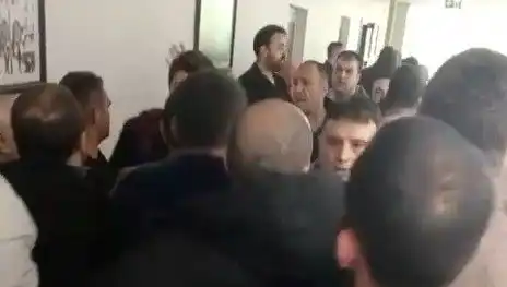 Karamürsel Belediye İhalesinde Beklenmedik Gerginlikler Yaşandı