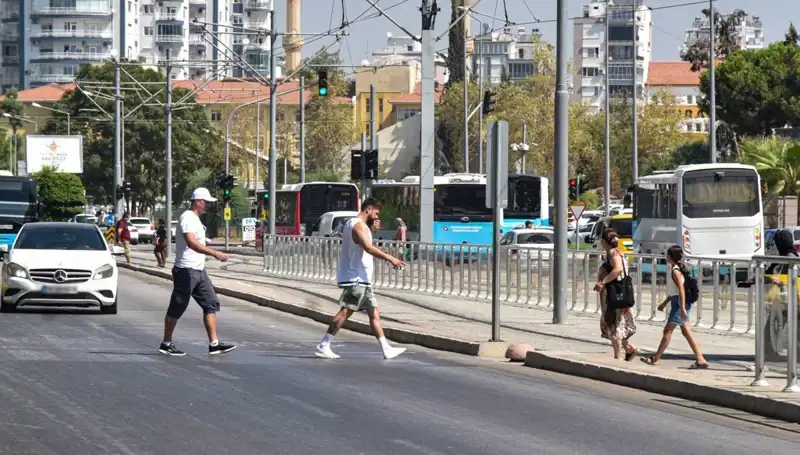 Trafikte Ölümcül Bilinçsizlik: Kazalar Komşu Ülkeleri Geride Bıraktı!