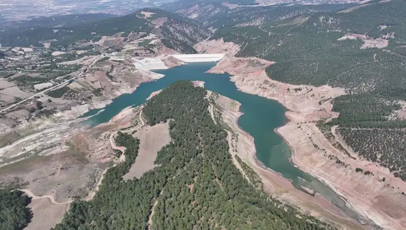 Denizli'de Su Tasarrufu Uyarısı: Rezervler Kritik Seviyelere Düşüyor!