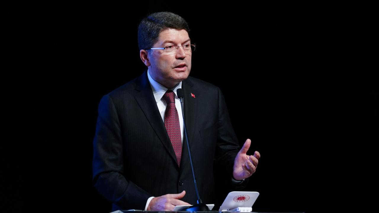 Bakan Tunç, Yangın Olayıyla İlgili Açıklamalarda Bulundu