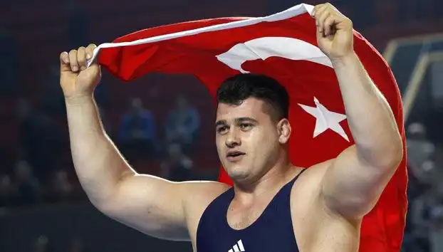 Milli Güreşçi Rıza Kayaalp'e 4 Yıl Men Cezası: Detaylar Neler?