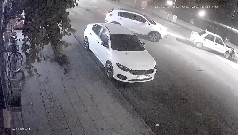 Yaya Geçidinde Yol Vermek İstedi, Talihsiz Kaza Ortaya Çıktı!
